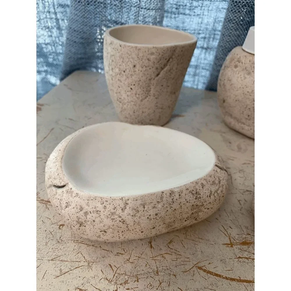 Handcrafted 4 Piece Bathroom Set